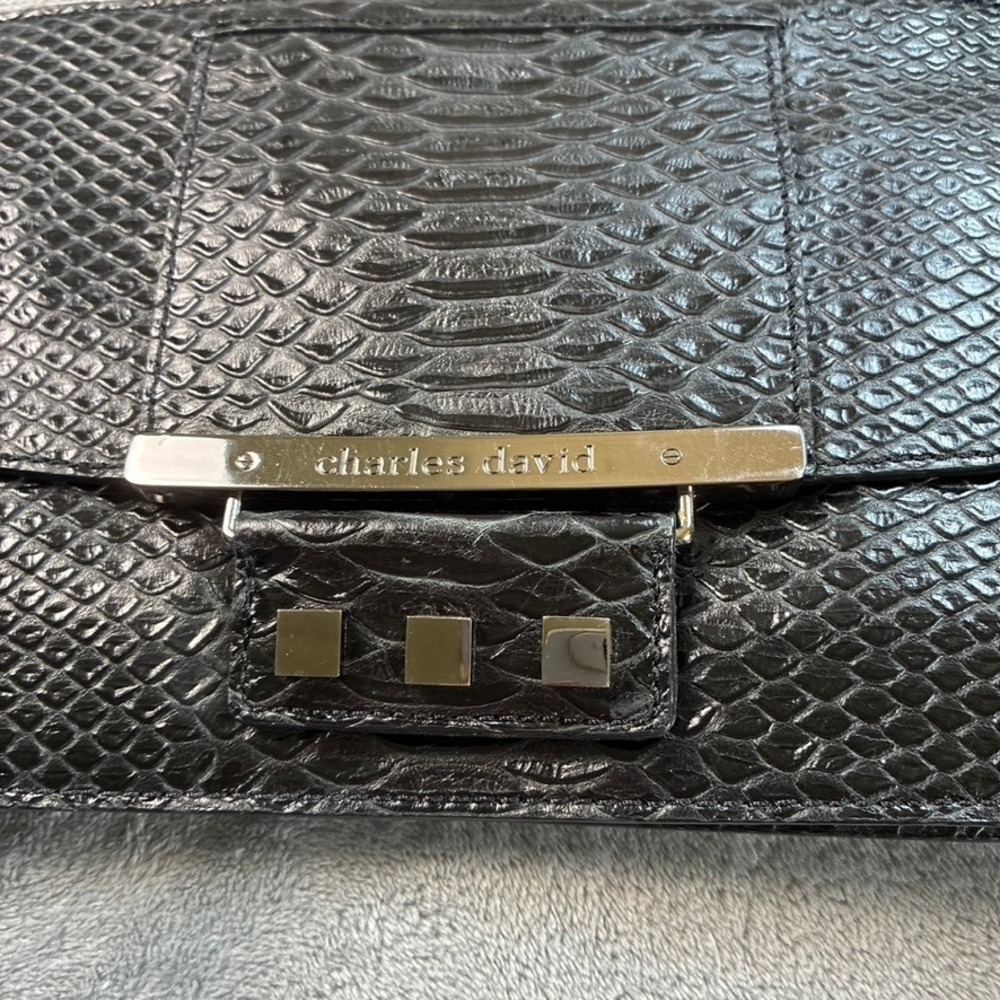 Charles David Black Snakeskin Embossed Shoulder Bag Silver Studded Baguette Y2K - Picture 4 of 14